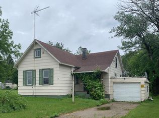 86 Railroad St, Carney, MI 49812