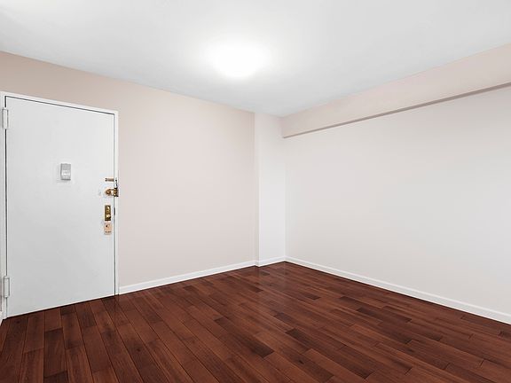 4th image of 170 W 23rd St APT 3P