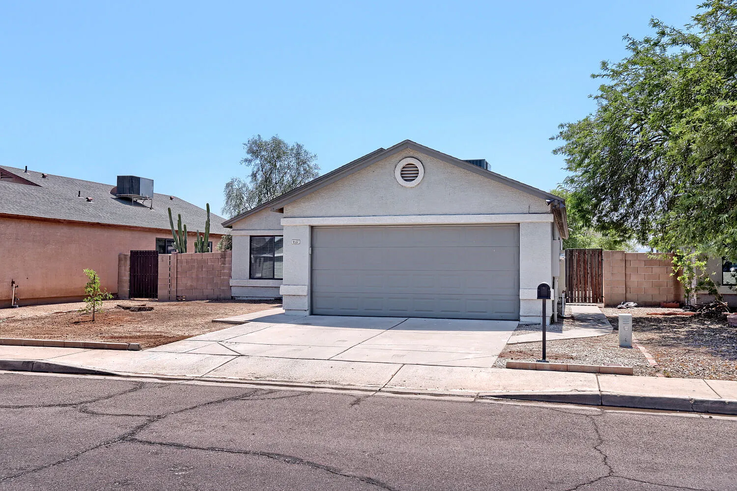 3 bed, 1323 sqft, $1,785 — Photo 2