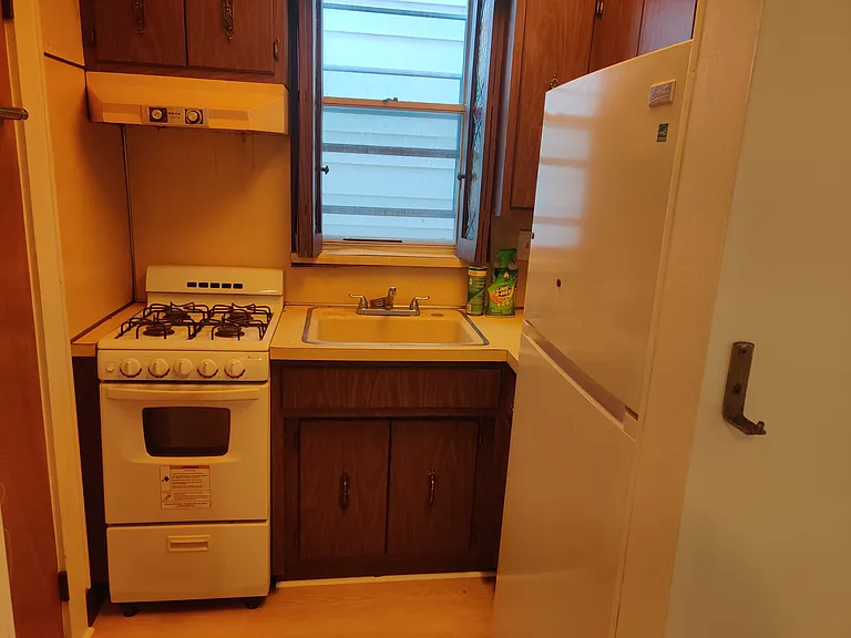 11 James St #1 — Photo 3