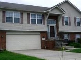 7971 Silo Dr, Romulus, MI 48174