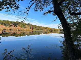 14 Private Rd, Yaphank, NY 11980