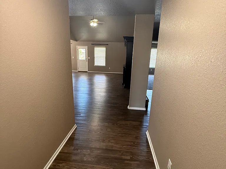 2909 N 14th Pl — Photo 31