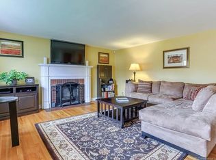 74 Sperry Ln, Meriden, CT 06451