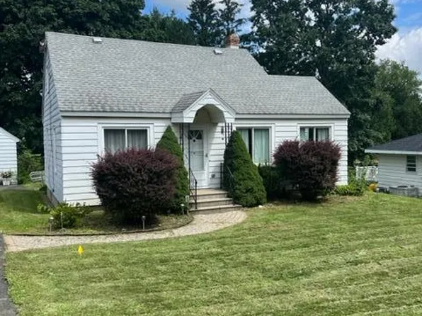 3 Lawrence Street, Colonie, NY 12047