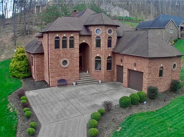 103 Saint Andrews Dr, Barboursville, WV 25504