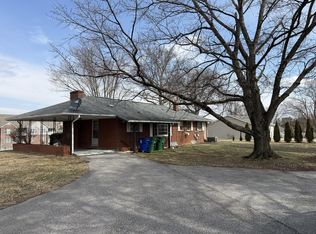 1190 Peppers Ferry Rd NW, Christiansburg, VA 24073