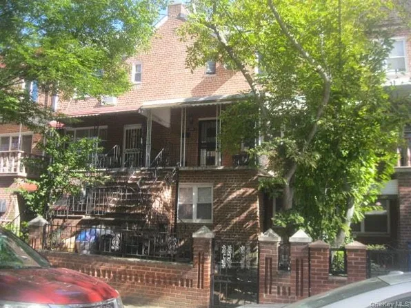 949 E 106th Street, Brooklyn, NY 11236