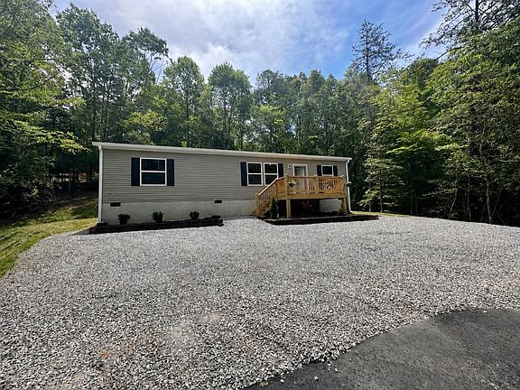 2nd image of 101 Sawyer Ridge Ln