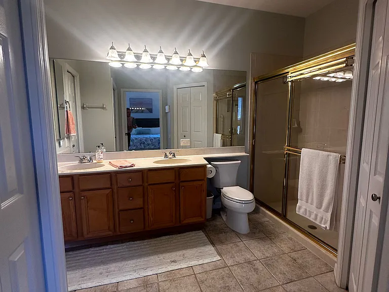 17006 Middlebrook Ct — Photo 8