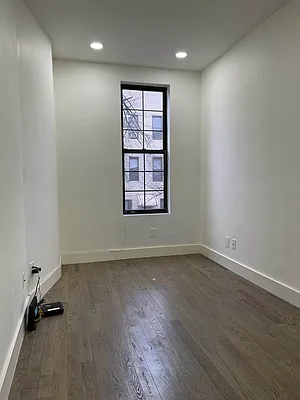 Rented by Evergreen Realty & Investments | media 31