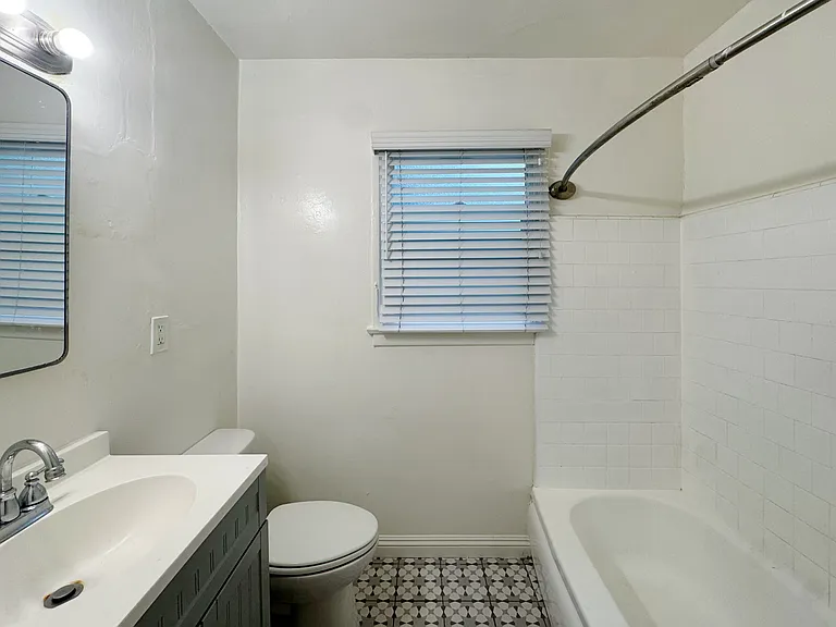 865 S Marengo Ave #15 — Photo 12