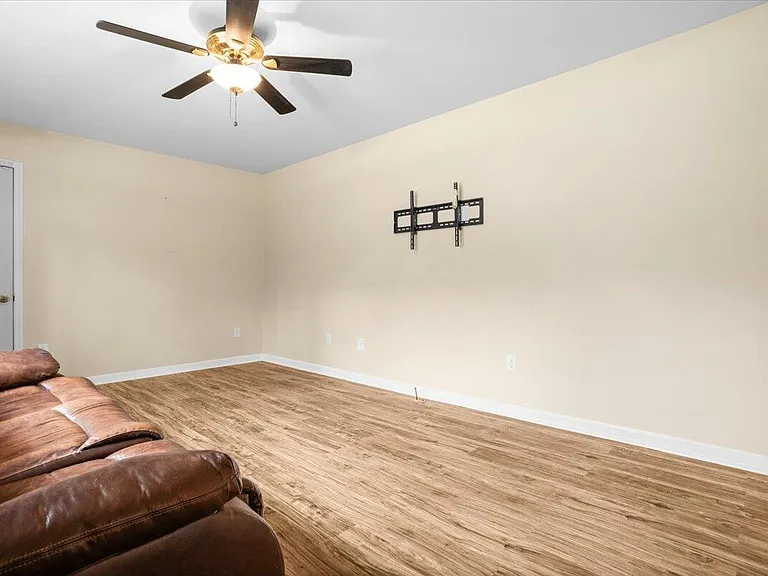 10037 Booker T Washington Hwy — Photo 15