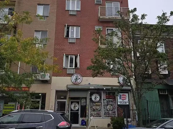 4018 8th Ave #2, Brooklyn, NY 11232