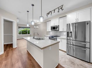 20328 86th Ave #201, Langley, BC V2Y 3L5