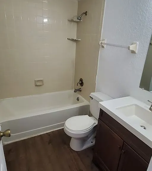 5271 Images Cir #202 — Photo 16