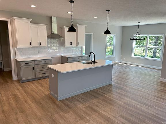 5th image of 1729 White Eagle Pl
