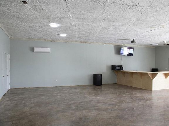 3rd image of 27592 Roy Lee Hart Rd
