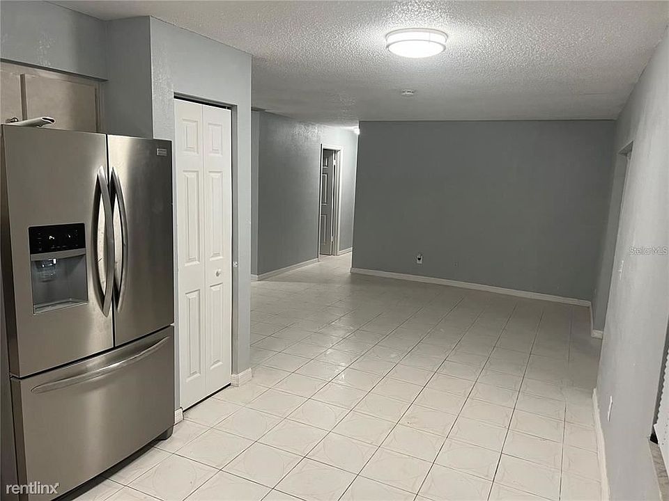 1st image of 2618R E Santana Ave
