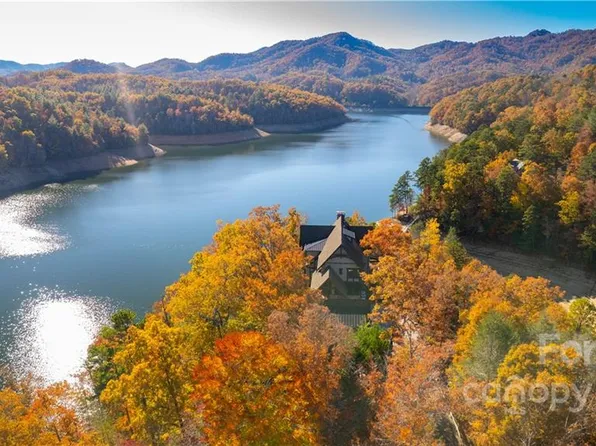 410 Lakewood Dr, Bryson City, NC 28713