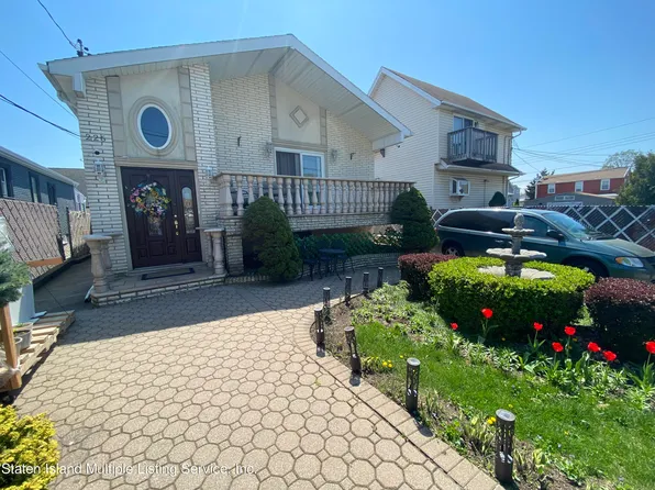 226 Olympia Blvd, Staten Island, NY 10305