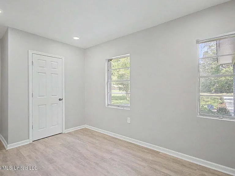 9424 Daisy Vestry Rd #2 — Photo 2