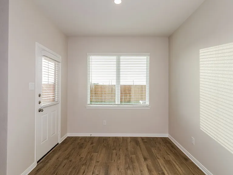 7638 Tipton Meadow Way — Photo 5