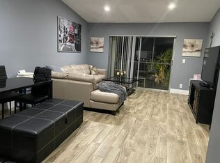 9997 Three Lakes Cir, Boca Raton, FL 33428
