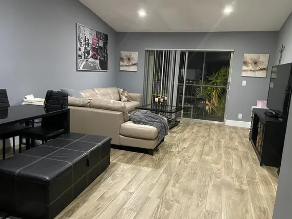 9997 Three Lakes Cir, Boca Raton, FL