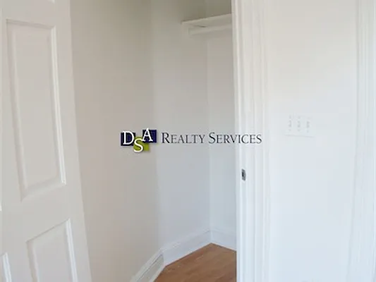 Rented by DSA Realty | media 49