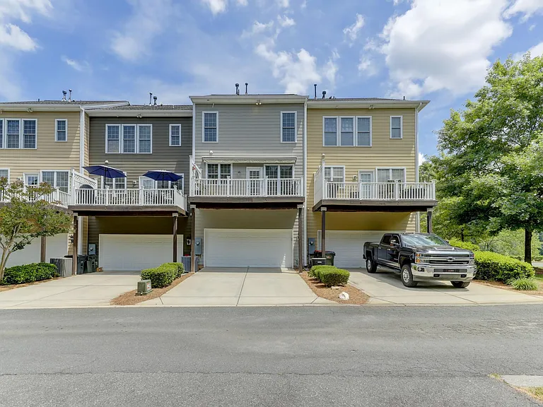 1132 Drayton Ct — Photo 33