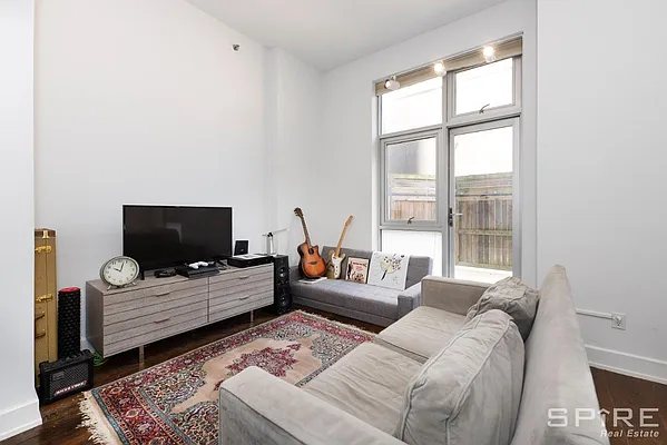 Rented by Spire Group | media 21