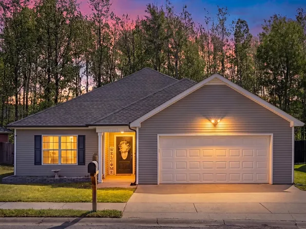 1388 Freedom Dr, Clarksville, TN 37042