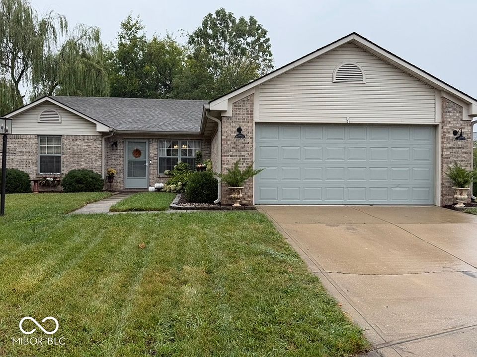 1st image of 290 Polk Manor Dr
