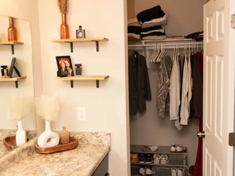 1324 S Morningside Dr — Photo 15