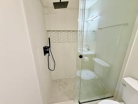 Master walk in shower