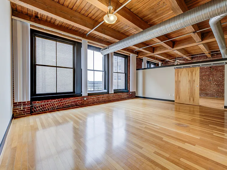 1113 Washington Ave #418 — Photo 9