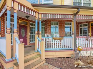 4171 Royal Mews Cir, Naperville, IL 60564