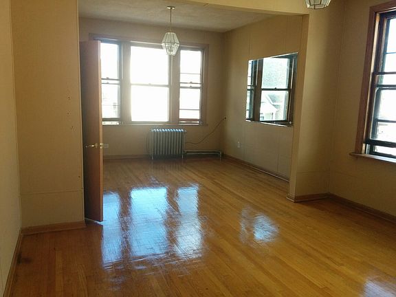 2nd image of 3651 W Diversey Ave
