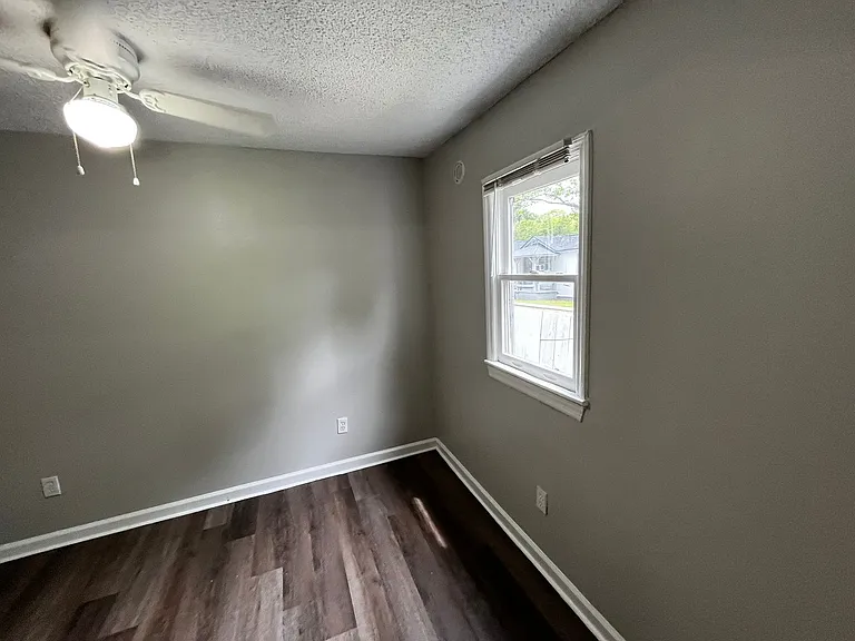 824 Winston Rd — Photo 4