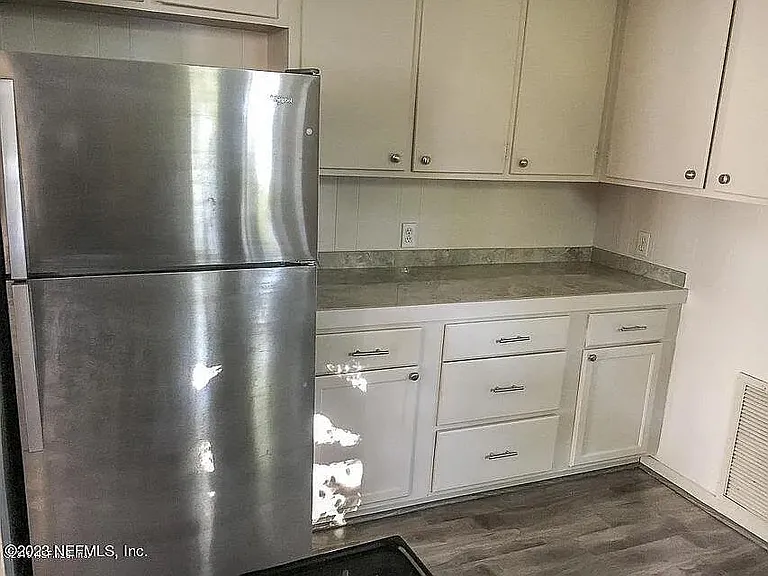 1145 Talbot Ave #1145 — Photo 6
