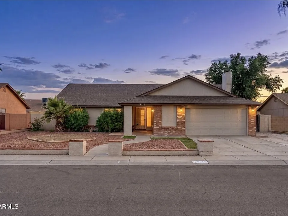 8119 W Corrine Dr