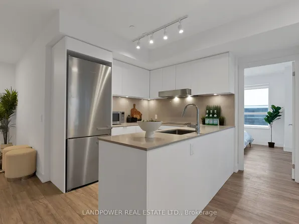 9 Clegg Rd #1108, Markham, ON L6G 0B4