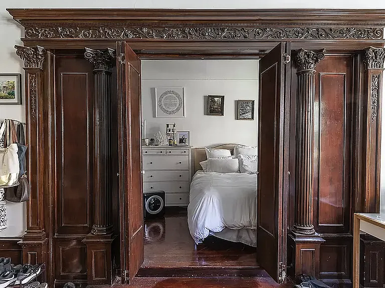 118 E 19th St #3N — Photo 3