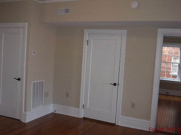 3rd image of 3410 Monument Ave #U202