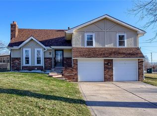 4301 NE 46th St, Kansas City, MO 64117