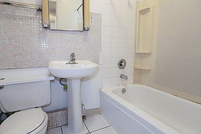 2nd image of 1521 W Barry Ave APT 2