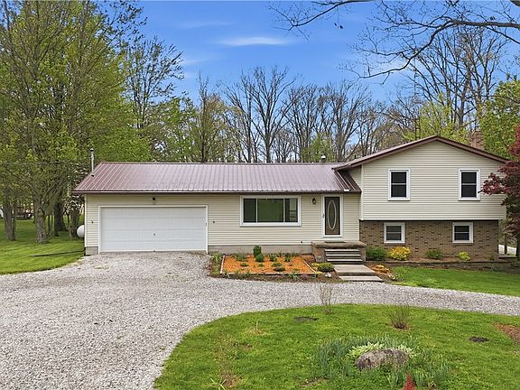 2nd image of 203 Timmerman Rd