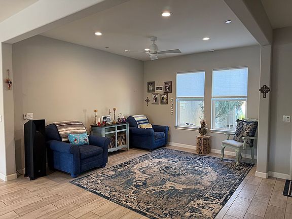 5th image of 29584 Olympic Dr