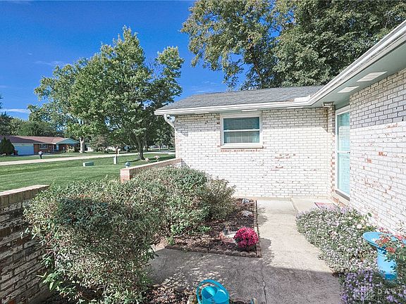 4th image of 885 Michaels Rd